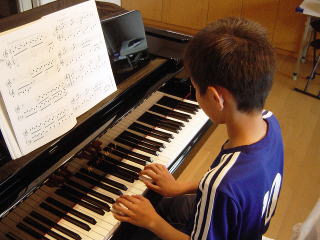 男子小学生生徒