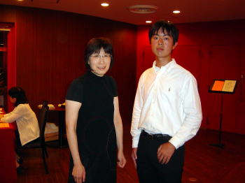 つつじヶ丘ピアノ教室生徒の高校生男子