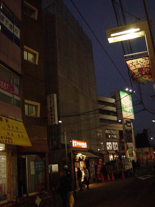 夜の調布市つつじヶ丘アーベント