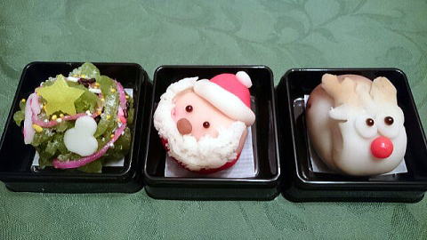 生徒さんから和菓子のクリスマスプレゼント