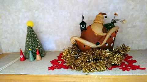 クリスマス飾り玄関靴箱上