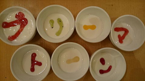 生徒と作った教室ロゴいりヨーグルト